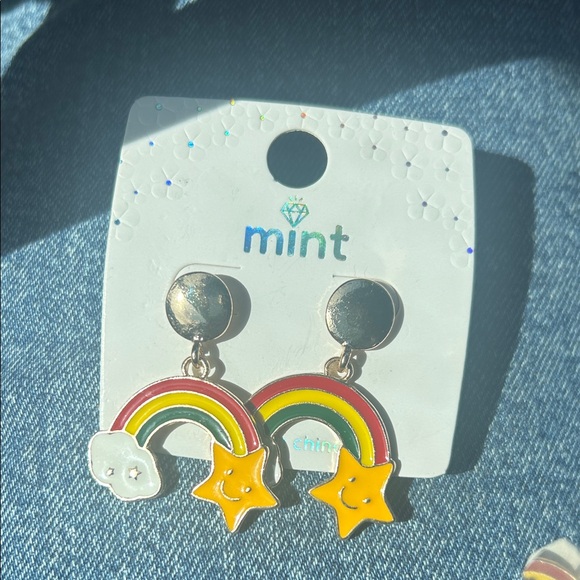 Mint Other - Mint Yellow Star Rainbow Drop Earrings